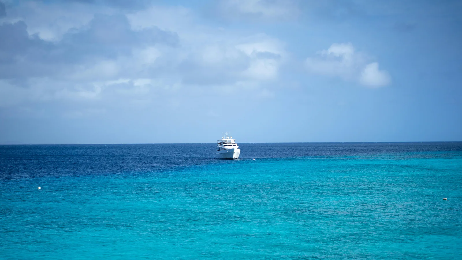 Location de voilier aux Antilles : choisir sa base, composer son itinéraire : photo de couverture pour illustrer cet article